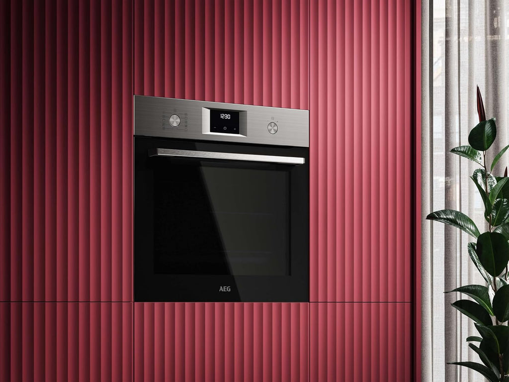 Horno empotrable AEG – Serie 5 Aire caliente circular: resultados de cocción uniformes en 3 niveles – Autolimpieza por pirólisis – 25 programas automáticos – Pantalla táctil LED – Calentamiento rápido – Negro – BPE53516AB