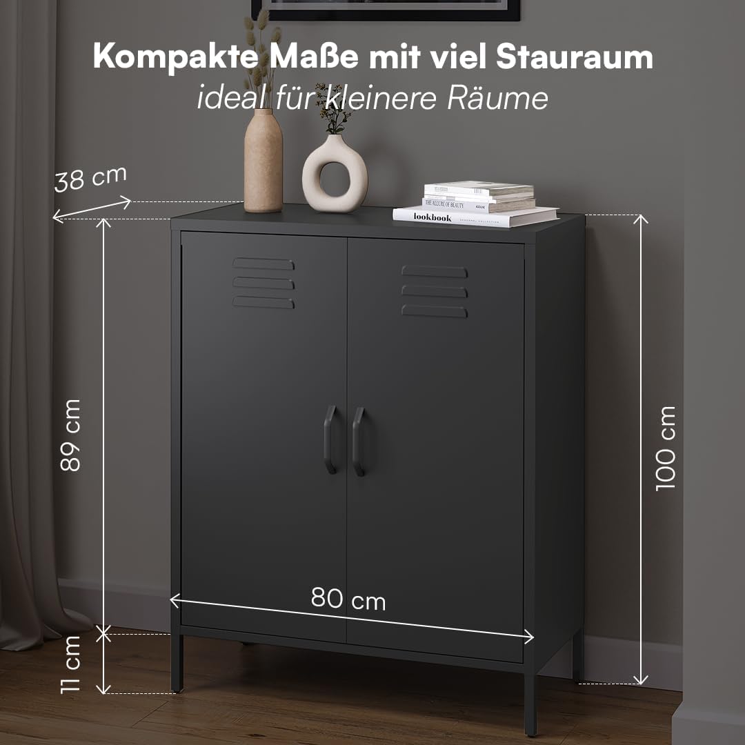 Cómoda de metal Atria de skølm – Aparador en negro – Armario metálico con 3 compartimentos y puertas dobles – Armario multiusos con estantes flexibles – Highboard estilo industrial – Armario de almacenaje/mueble recibidor
