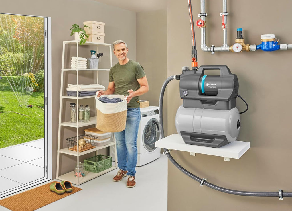 Gardena Hauswasserwerk 3800 Silent: Bomba con depósito de agua de 21 l y filtro integrado, caudal de 3800 l/h, presión de 3,9 bar, silenciosa, sin mantenimiento (9064-20)