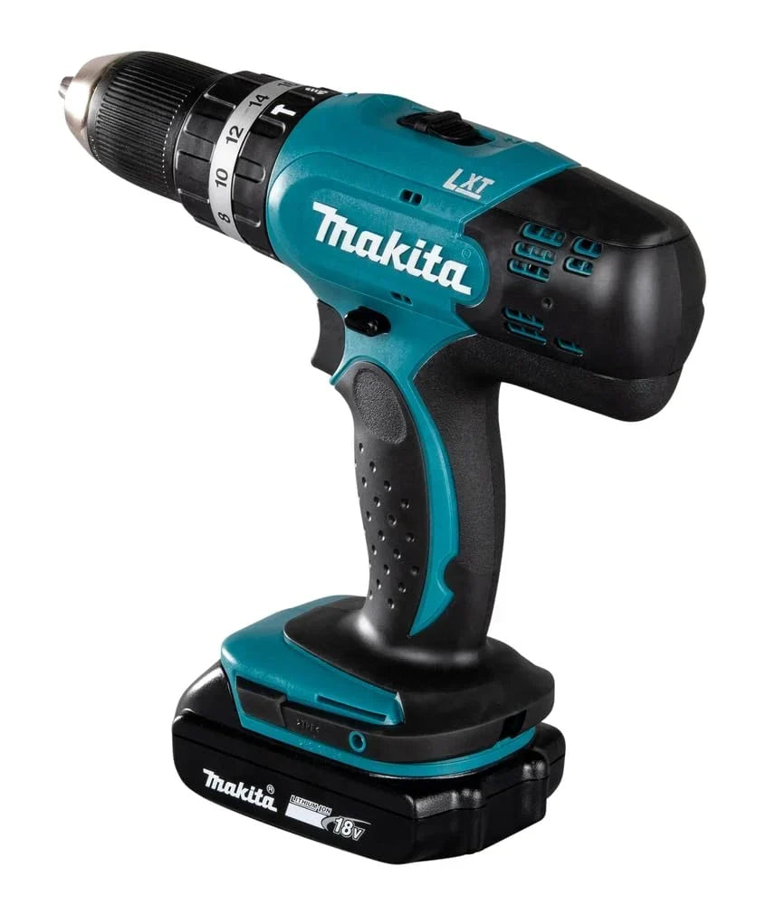 Taladro percutor a batería Makita DHP453RFX2 18 V 3000 mAh en maletín de aluminio con set de accesorios de 96 piezas, azul/plata
