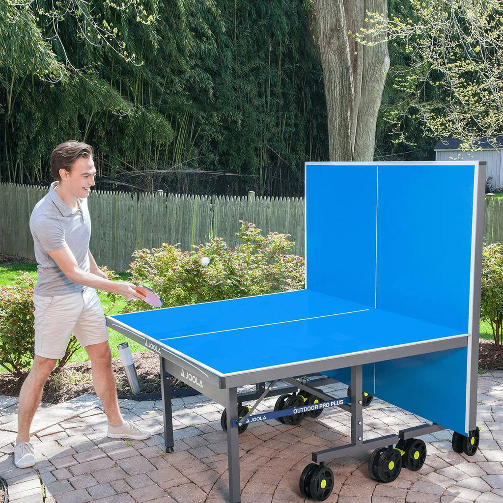 Mesa de Ping-Pong para Exteriores JOOLA Nova Pro Plus con Red Impermeable, 9x5 pies, Plegable, Superficie de Aluminio