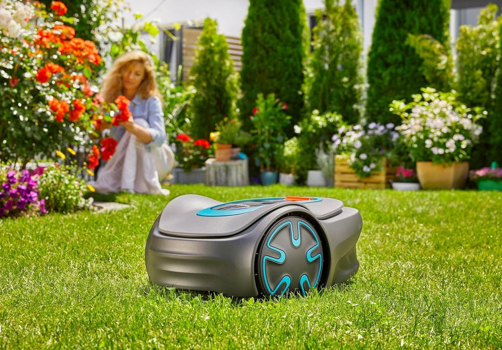 Robot cortacésped Gardena SILENO minimo 250 m²: cortacésped inteligente con conectividad óptima, programable mediante la aplicación Gardena Bluetooth, versión alemana (15201-20)