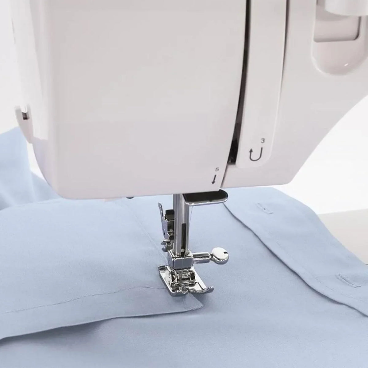 Máquina de coser mecánica Singer Talent 3323 - 30 puntadas utilitarias, ojal totalmente automático en un paso, zigzag hasta 6 mm, enhebrado automático, máquina de coser profesional, blanco