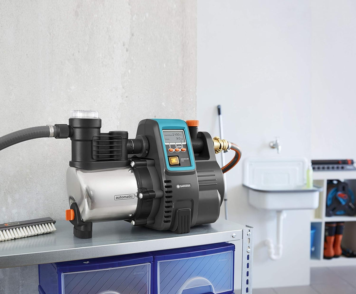 Gardena Premium Hauswasserautomat 6000/6E LCD Inox: Bomba de agua doméstica con caudal de 6000 l/h, motor de 1300 W, con pantalla LCD, carcasa de bomba de acero inoxidable de alta calidad (1760-20)