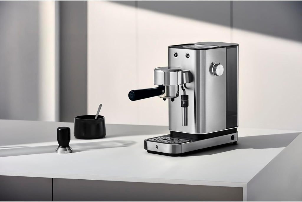 Cafetera espresso de brazo WMF Lumero 1400 vatios, máquina de café espresso, 3 filtros, para 1-2 tazas de espresso, también para monodosis, 15 bares, superficie calientatazas, boquilla para espuma de leche, acero inoxidable mate