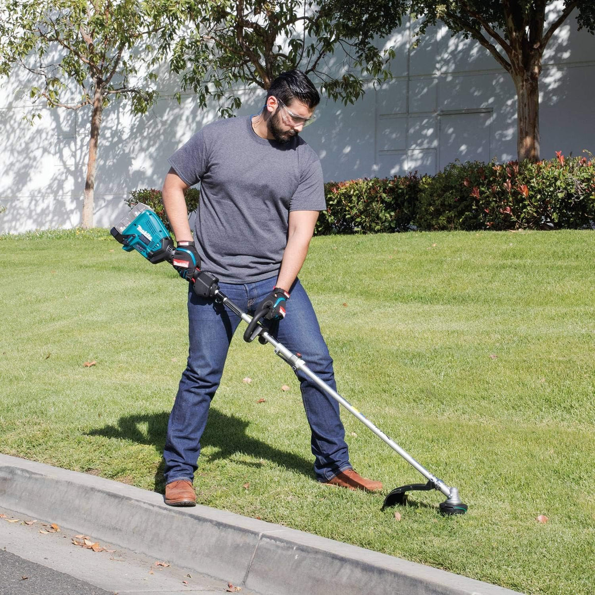 Multifunción inalámbrica MAKITA, 2x 18V DUX 60 Z sin batería ni cargador