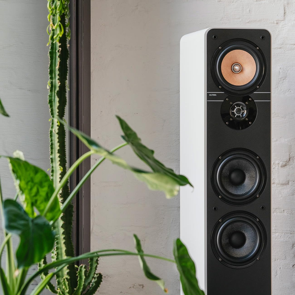 Altavoces estéreo Teufel Ultima 40: par de altavoces de columna HiFi de gama alta, tweeter con corrector de fase, sistema de 3 vías, bass-reflex de doble tubo, música, sonido de cine, juegos - negro