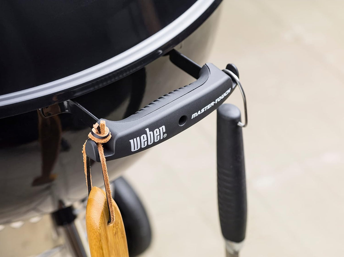 Barbacoa de carbón Weber Master-Touch, 56 cm, color marfil