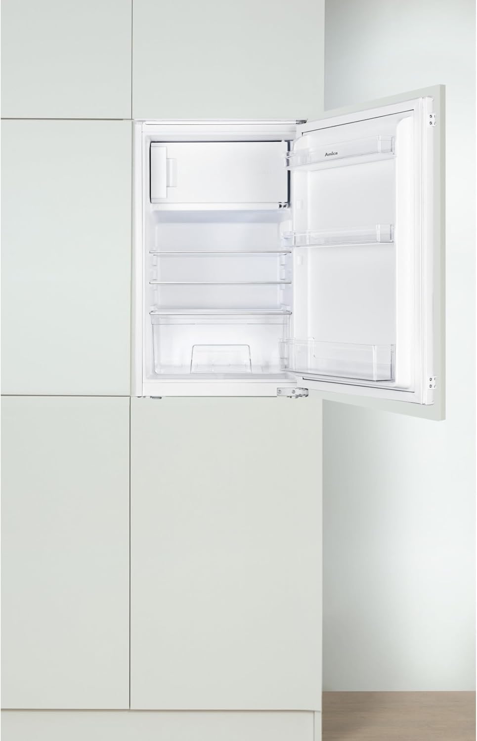 Frigorífico integrable Amica con congelador para nicho de 88 cm, técnica de puerta arrastrada, control electrónico, compresor Inverter, alarma de puerta abierta