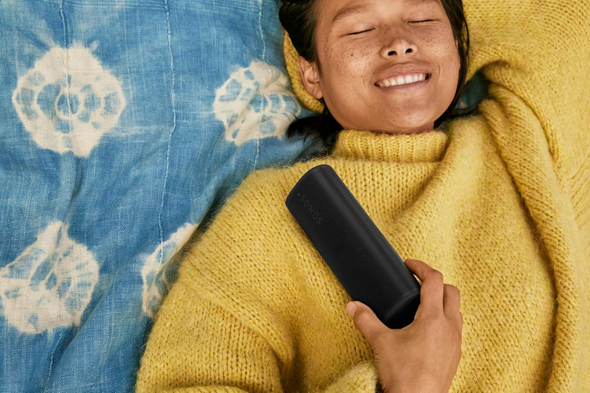 Sonos Roam 2 | Altavoz más ligero, portátil y resistente al agua con Bluetooth, Wi-Fi, al menos 10 horas de autonomía y control por voz para interiores y exteriores - Blanco
