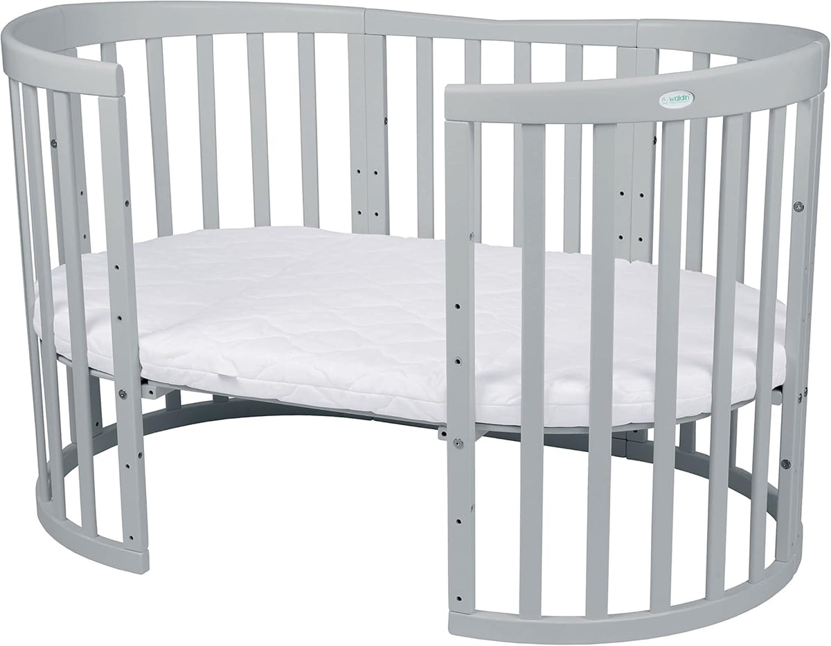 Cuna ovalada evolutiva Waldin, set completo 7 en 1, cuna de barrotes, cama infantil con colchón, cambiador, cuna colecho, madera blanca