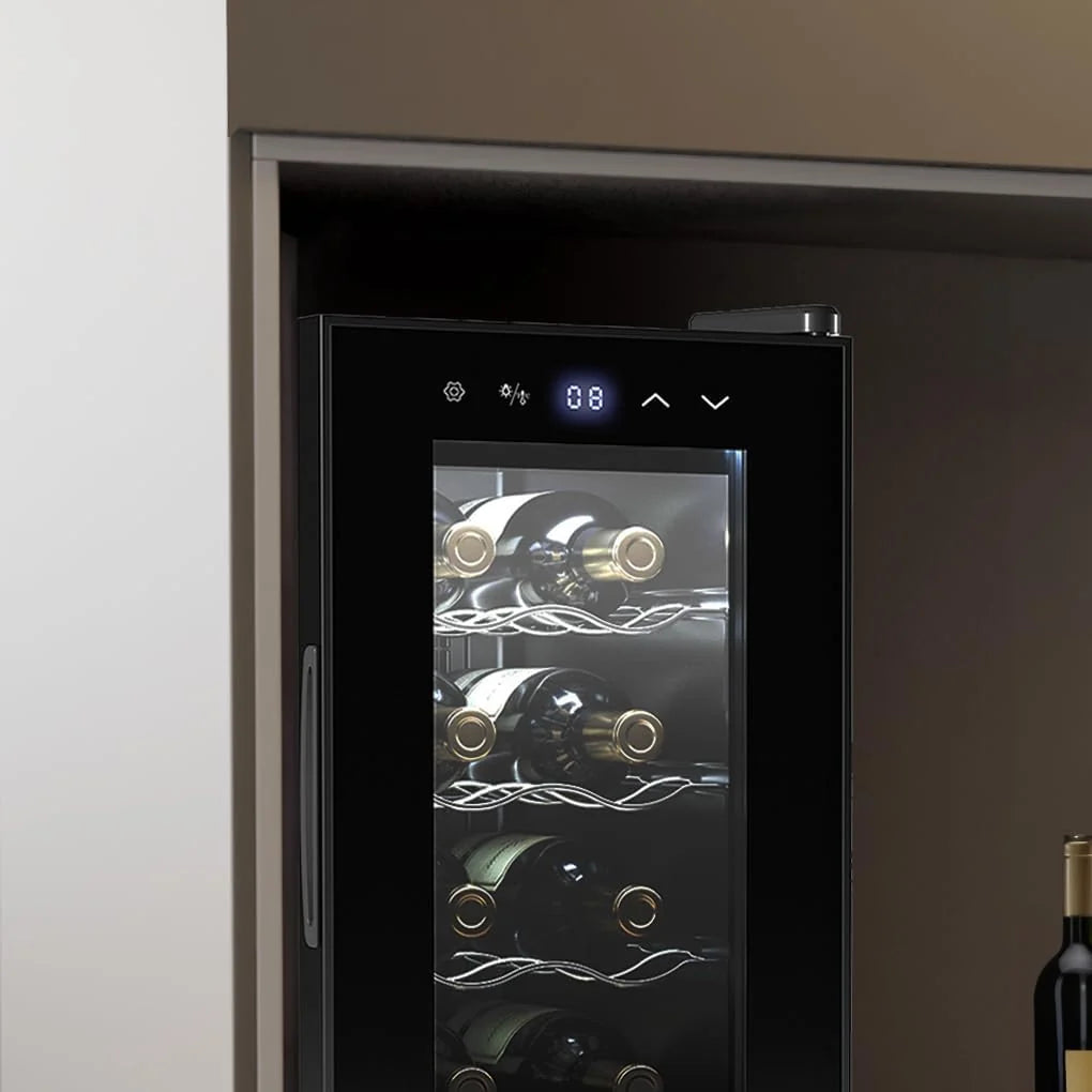 Cecotec Grandsommelier 8 butelek Bolero 830 coolcrystal, chłodzenie termoelektryczne, regulacja temperatury w zakresie 8-18°C, sterowanie dotykowe i wyświetlacz, wewnętrzna dioda LED, nieszkodliwy gaz