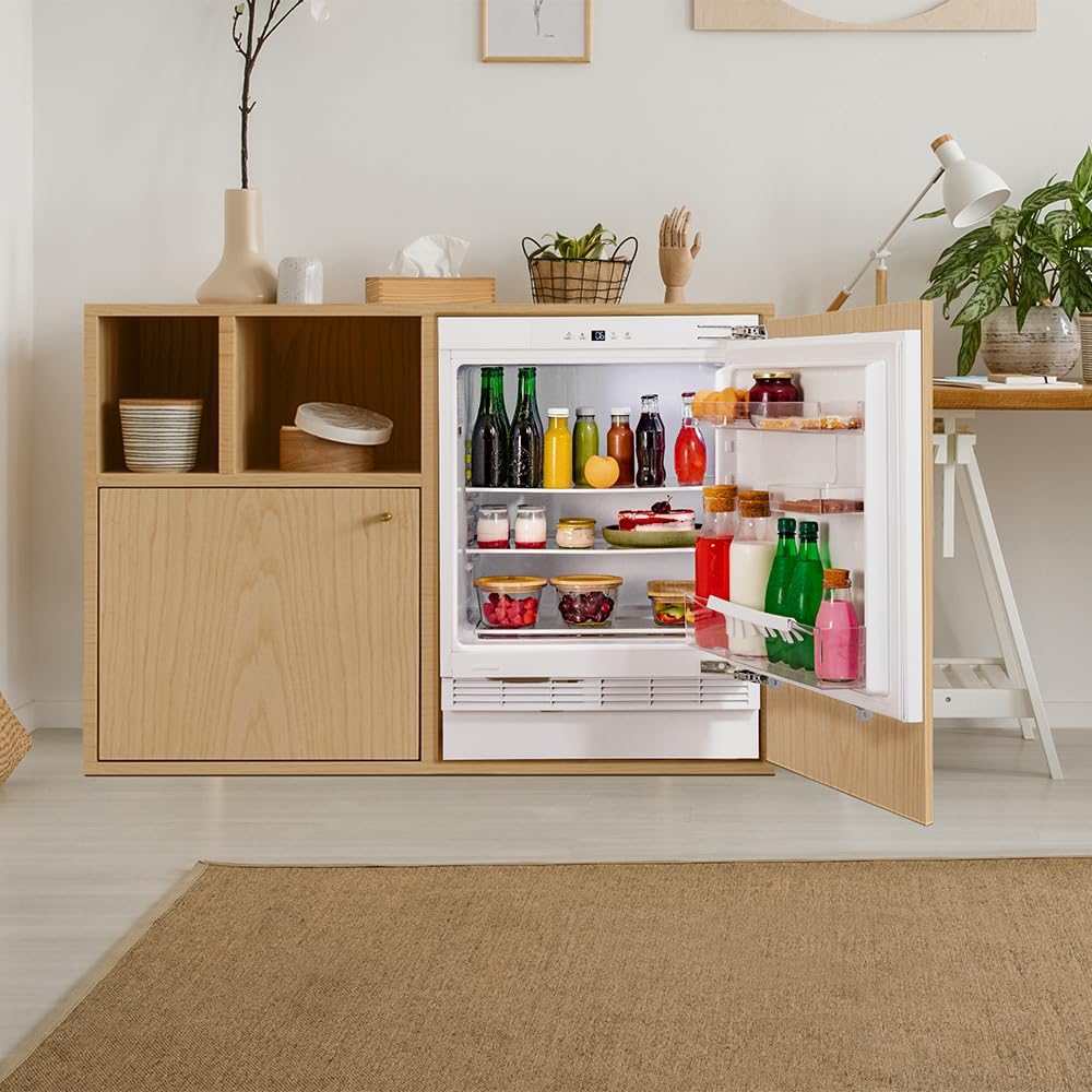 Mini frigorífico integrable Cecotec 138 L Bolero CoolMarket TT BI 138 White E. Altura 81,8 cm, 59,5 cm de ancho, pantalla táctil, enfriamiento rápido, puerta reversible, temperatura ajustable