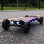 Patineta eléctrica 4000 vatios | 12S3P | 35 mph | 22 millas de autonomía | Ruedas de 6″ | Luces geniales | – Negro
