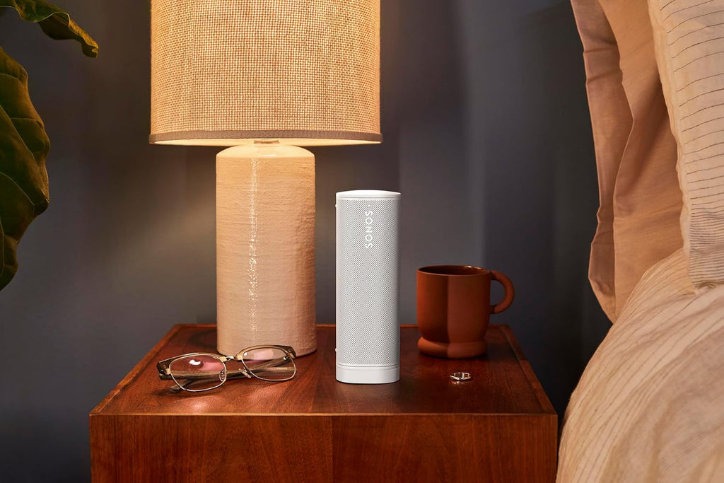 Sonos Roam 2 | Altavoz más ligero, portátil y resistente al agua con Bluetooth, Wi-Fi, al menos 10 horas de autonomía y control por voz para interiores y exteriores - Blanco