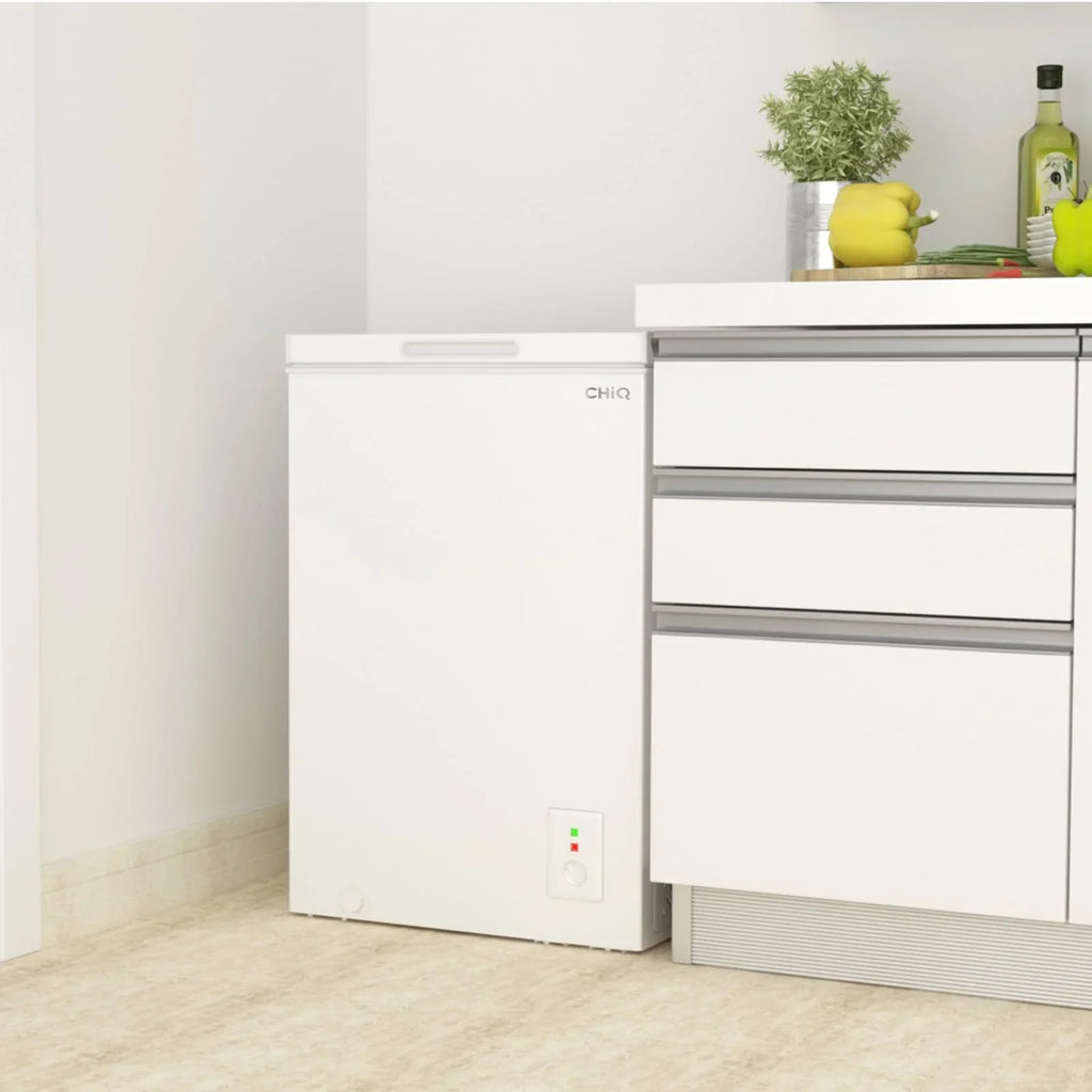 Congelador horizontal CHiQ 99 L, congelación rápida, LED, 54,5x47,6x83,5 cm, 39 dB, 4 estrellas, menos 24°C, blanco, clase energética E