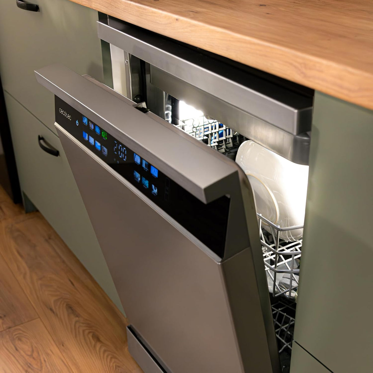 Lavavajillas Cecotec 60cm Bolero Aguazero 6700 Inox B Lavavajillas de acero inoxidable, 15 cubiertos, Clase B, Motor Inverter Plus, O2 Dry, lavado de doble zona, bandeja ajustable, almacenamiento largo y Turbo Dry+.