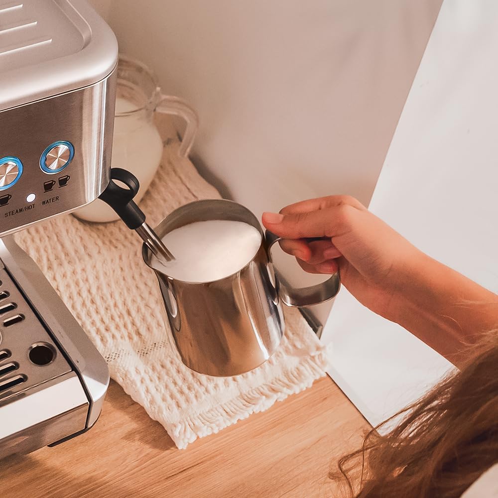 Cafetera express Cecotec Barista Power Espresso 20 Barista. 2250 W, 20 bares, manómetro y 2 thermoblocks, depósito de café en grano, molinillo con 20 niveles, vaporizador