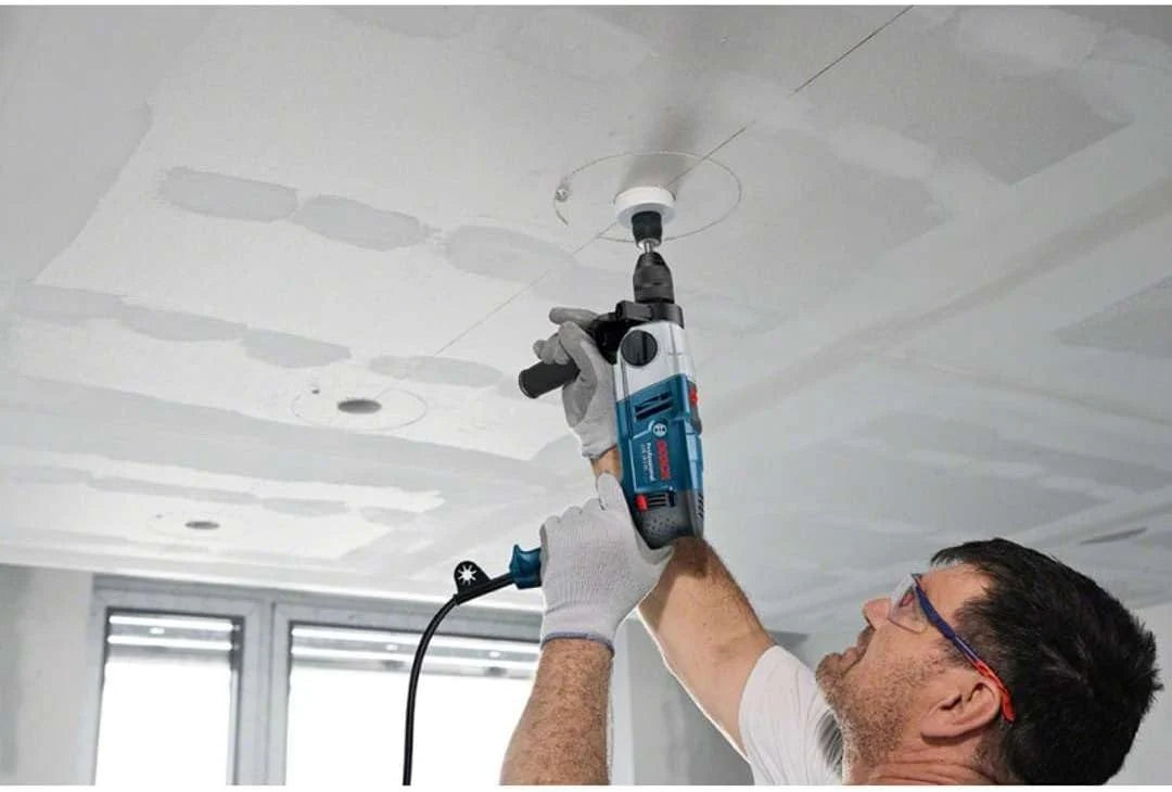 Bosch Professional: wiertarka udarowa GSB 18-2 RE (ogranicznik głębokości 210 mm, rękojeść dodatkowa, zębaty uchwyt wiertarski 13 mm, walizka)