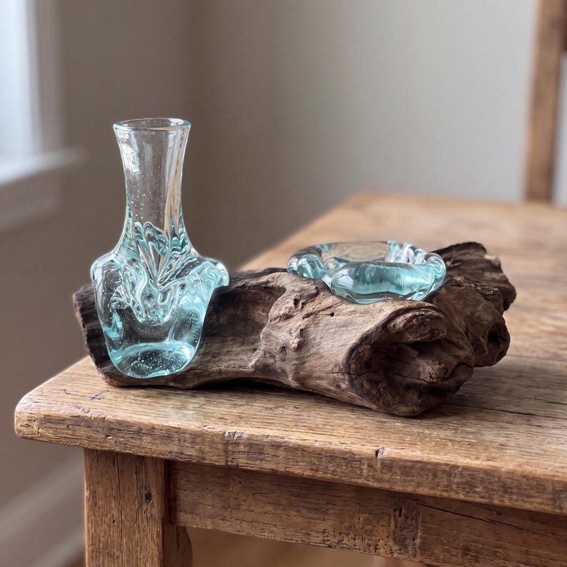 Jarrón de cristal sobre madera a la deriva con portavelas – Vidrio fundido sobre madera, decoración rústica de bosque, mini florero