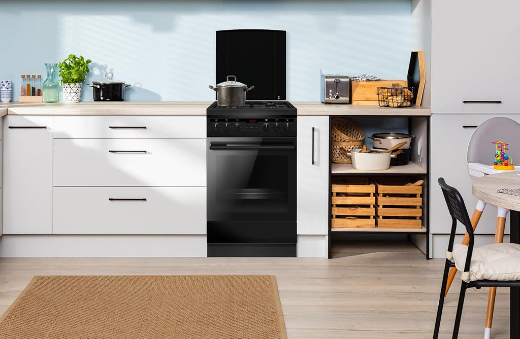 Cocina independiente Amica SHEG 904 000 SM / con placa de gas y horno eléctrico / 50 cm de ancho / negro mate / temporizador / 11 funciones de horno, p. ej. aire caliente