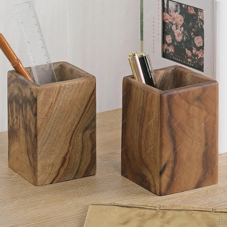 Portalápices de madera maciza de alcanfor 8x8x12 cm – Organizador de escritorio, cubilete para lápices