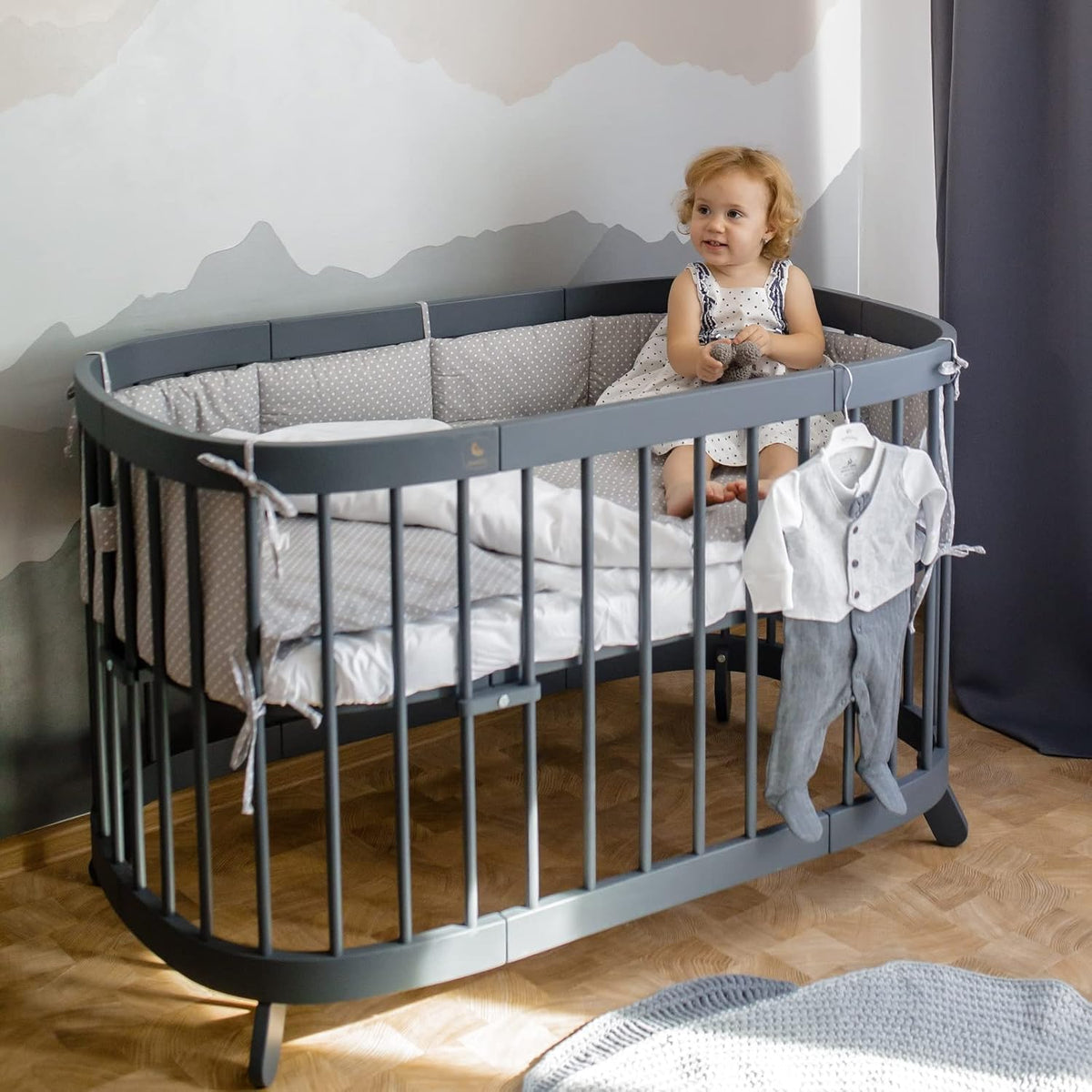 Cuna 7 en 1 tweeto®: cuna de madera evolutiva | cuna de colecho y cuna de barrotes de altura regulable | convertible en cama infantil y parque de juegos (haya natural)