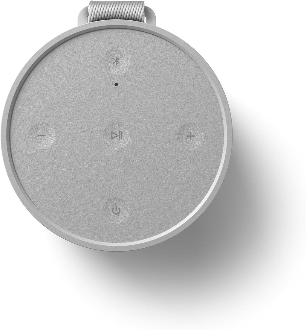 Bang & Olufsen Beosound Explore – Altavoz Bluetooth inalámbrico portátil para exteriores, hogar y viajes, 27 horas de autonomía, resistente al agua, sonido 360° + cable de carga USB-C – Negro antracita