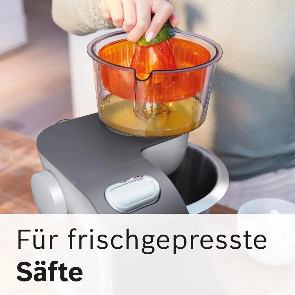 Procesador de alimentos Bosch Serie 4 MUM56340, bol de 3,9 L, batidora de 1,25 L, picadora de carne, exprimidor, sistema de mezclado planetario, gancho para amasar, varillas batidoras y mezcladoras, cortador-rallador, 3 discos, 900 W, plata/gris