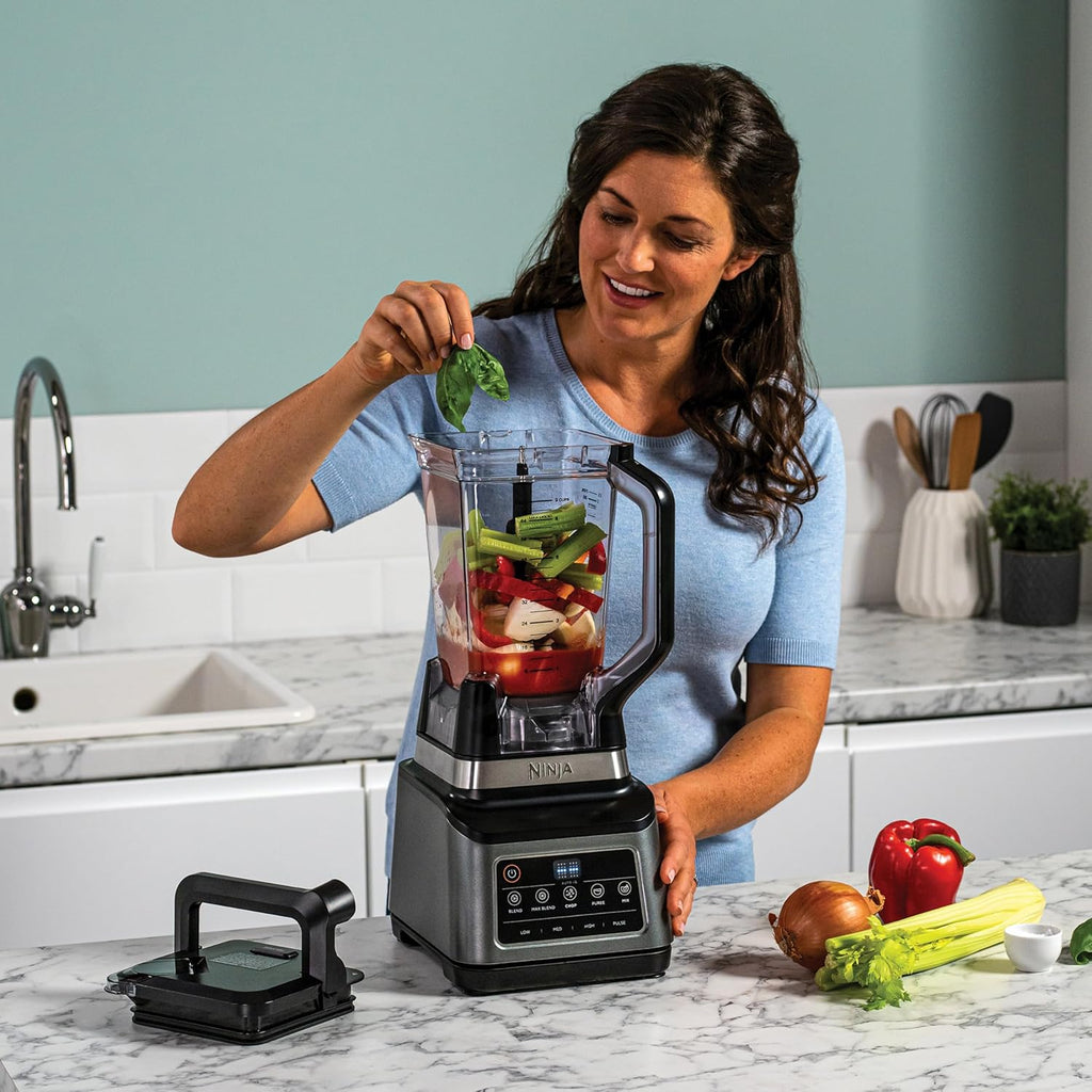 Procesador de alimentos y licuadora 3 en 1 Ninja con 5 programas: Mezclar, Mezcla máxima, Picar, Licuar, Triturar, recipiente de 1,8 L, jarra de 2,1 L, vaso de 700 ml, 1200 W, apto para lavavajillas, Auto-iQ, negro BN800EU