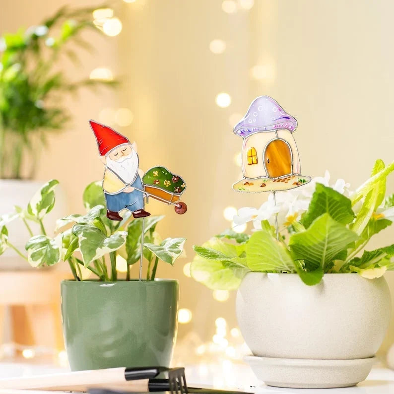 Set de atrapasoles de vitral de gnomo y casa de hongos para plantas