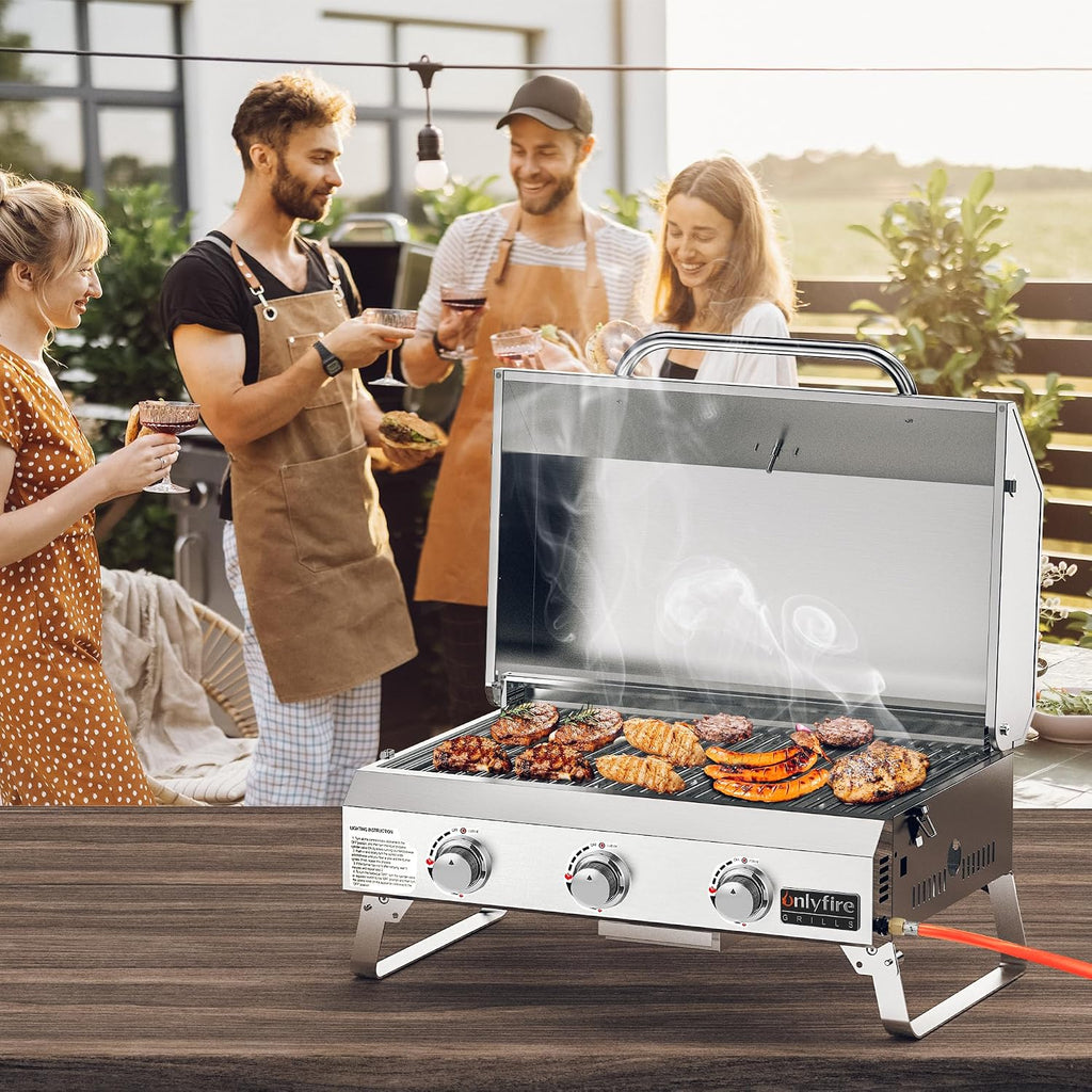Onlyfire Parrilla de gas portátil de 3 quemadores | Parrilla de mesa con rejilla | 7 kW | Superficie de cocción 56,5 × 34 cm | con termómetro, tapa | Patas plegables | Parrilla de camping para terraza, balcón y jardín