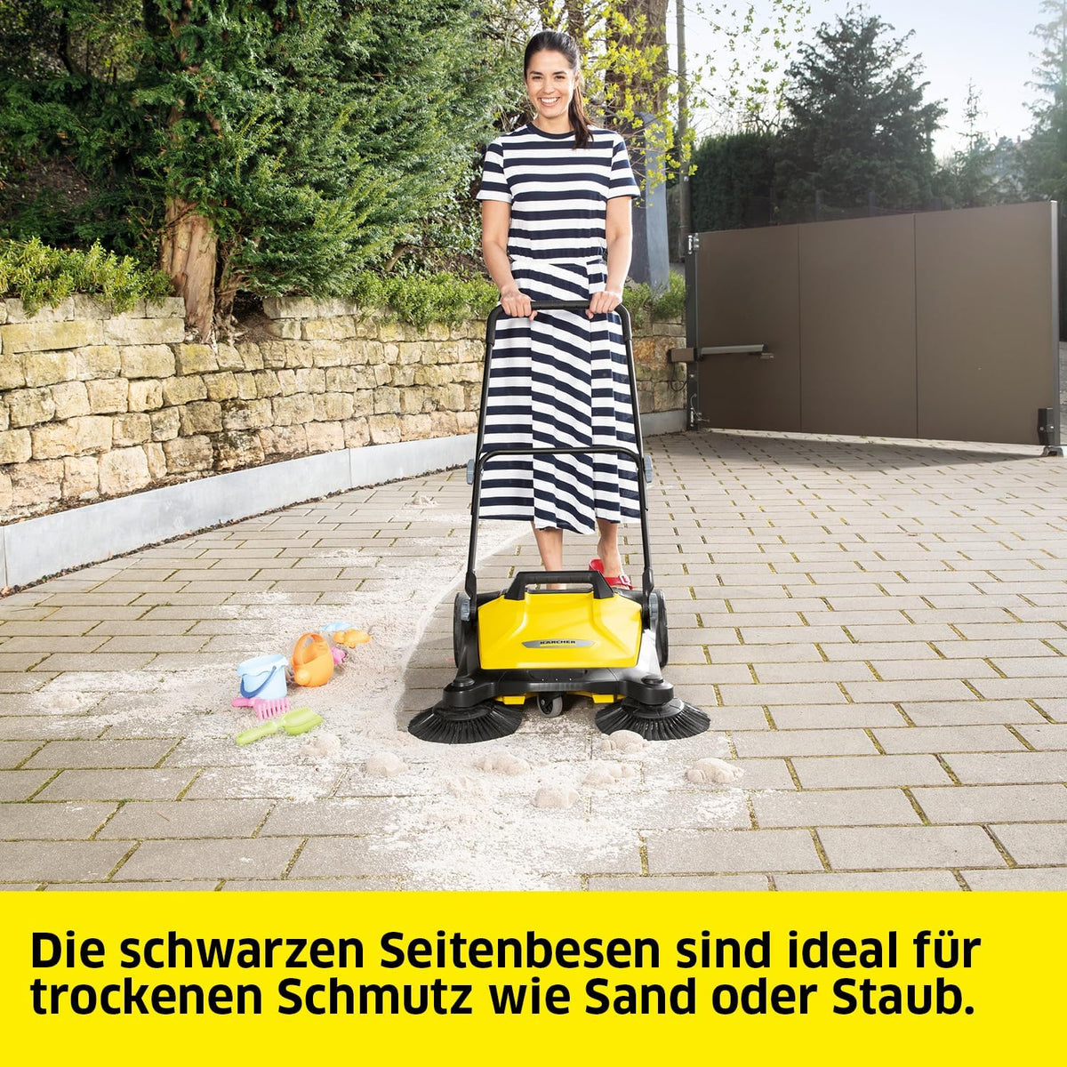 Barredora Kärcher S 4 Twin 2 en 1, amarillo/negro | Rendimiento de superficie máx.: 2400 m²/h, 2 cepillos laterales, depósito de suciedad: 20 l, ancho de trabajo: 680 mm