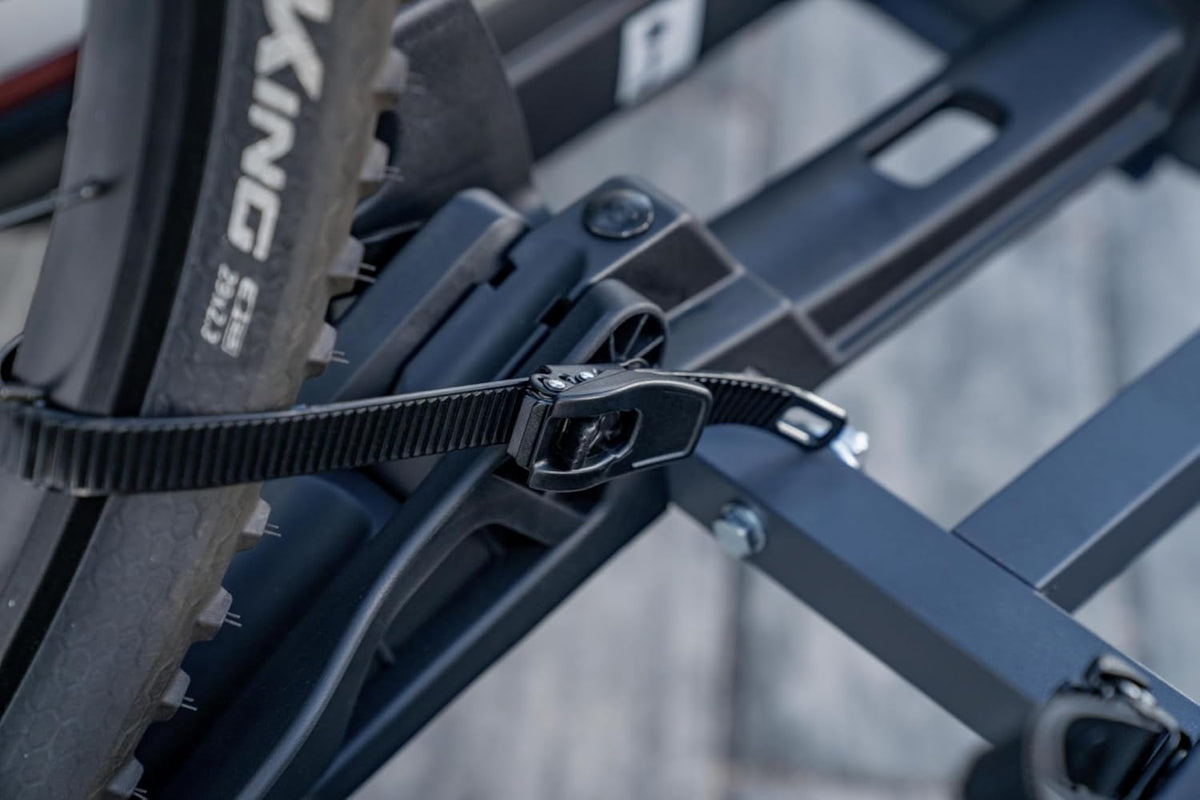 Portabicicletas de enganche Fischer ProlineEvo 2, para 2 bicicletas hasta 60 kg de carga útil, apto para bicicletas eléctricas, premontado, bloqueable, plegable