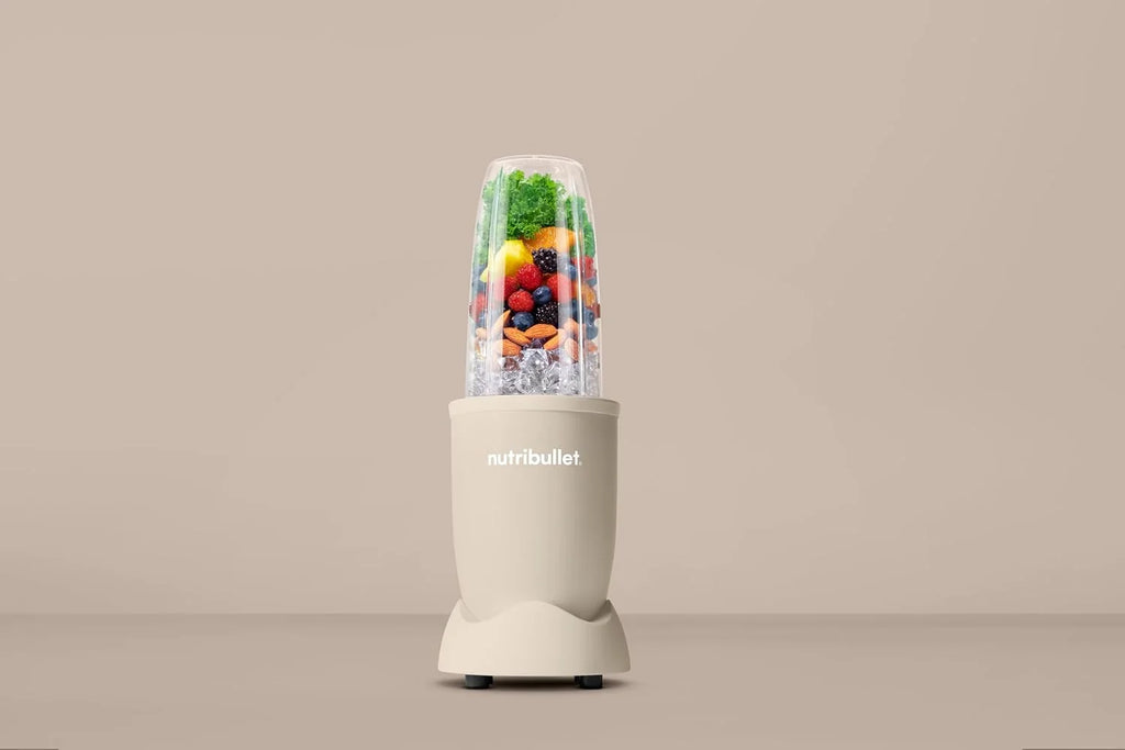 Nutribullet Pro 900 - Wielofunkcyjny Blender, Robienie Smoothie, Ekstraktor do Owoców i Warzyw, Kompaktowa Konstrukcja, Łatwy w Użyciu, Szybkie Czyszczenie, 900W, Mineralny Gołębi Szary (NB904MASN)
