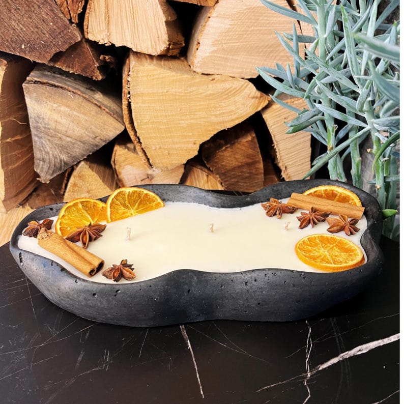 Vela de hormigón con cera de soja, aroma a toffee de vainilla, 3 mechas, 30 cm, naranja y canela