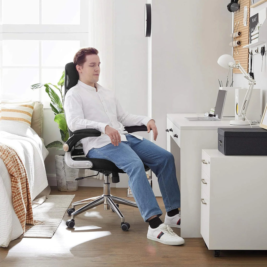 SONGMICS fotel biurowy, ergonomiczny z siatki, odchylane podłokietniki