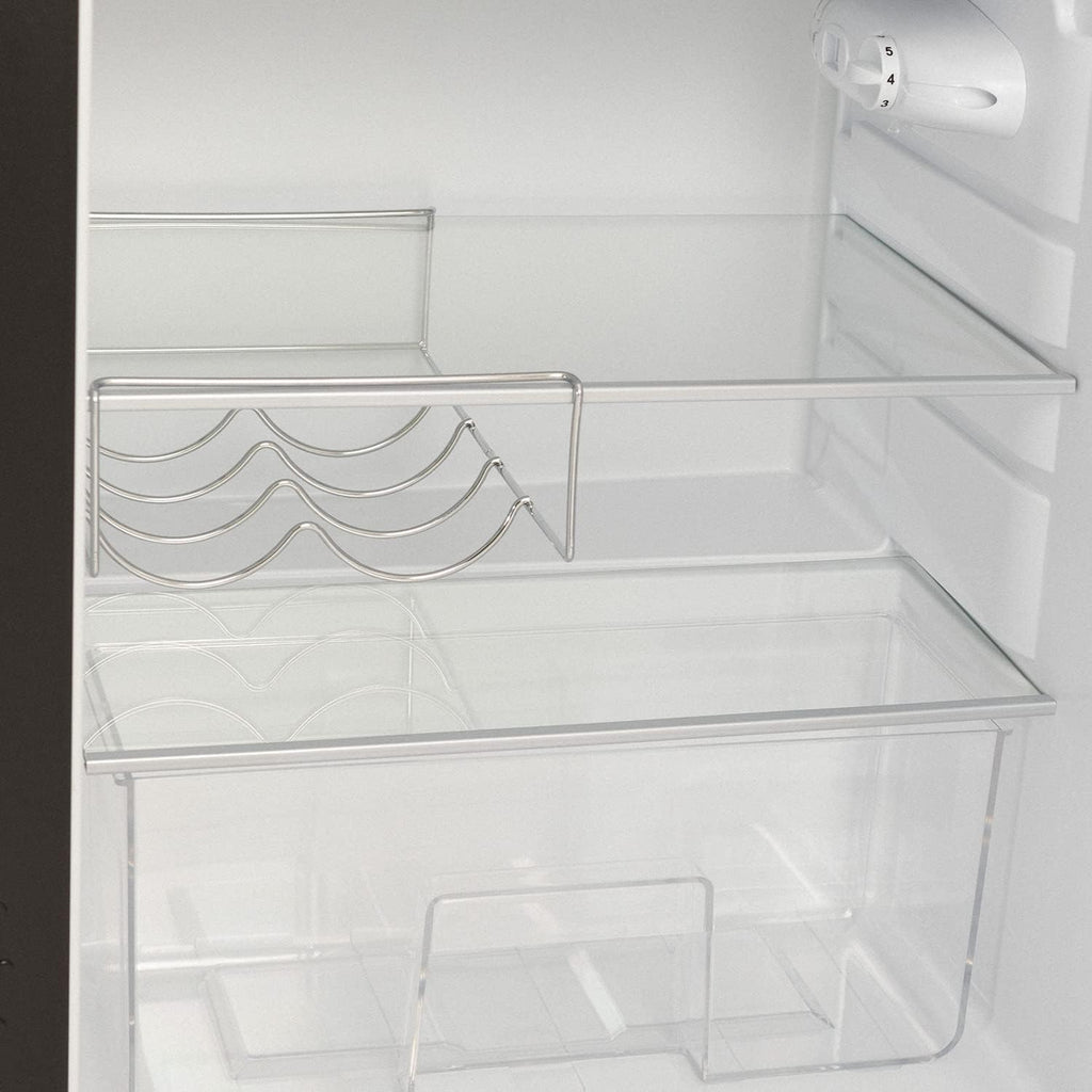CREAR / RÉTRO FRIGO 83.5 PLATA/Refrigerador negro con manija dorada / 98W, bajo consumo, 2 estantes, regulador de temperatura, botellero, 56x54x84cm.