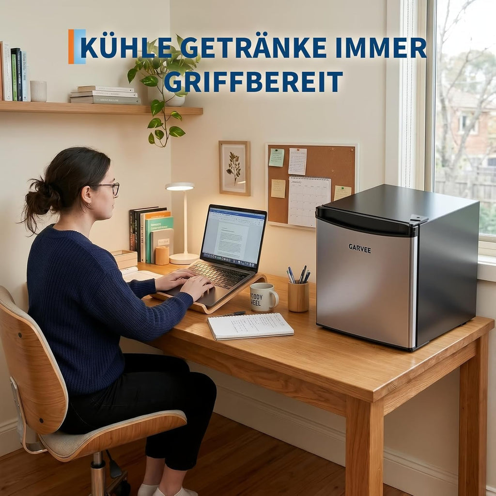 Mininevera Garvee Leiser 45L – frontal de acero inoxidable, 5 niveles de temperatura (0–18 °C), cajón para verduras, patas ajustables, compacta y eficiente energéticamente – para habitaciones y oficina – Estándar europeo
