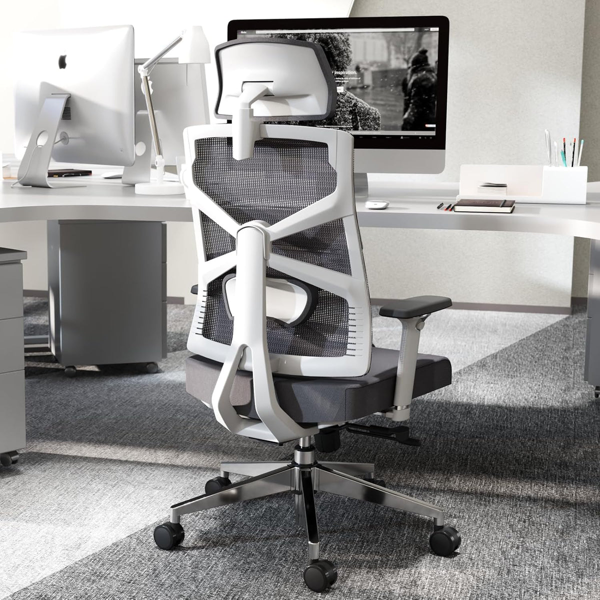 HOLLUDLE Ergonomiczne krzesło biurowe z adaptacyjnym oparciem, wysokie krzesło komputerowe z 4D podłokietnikami, regulowana głębokość siedziska, podparcie lędźwiowe i 2D zagłówek, obrotowe krzesło