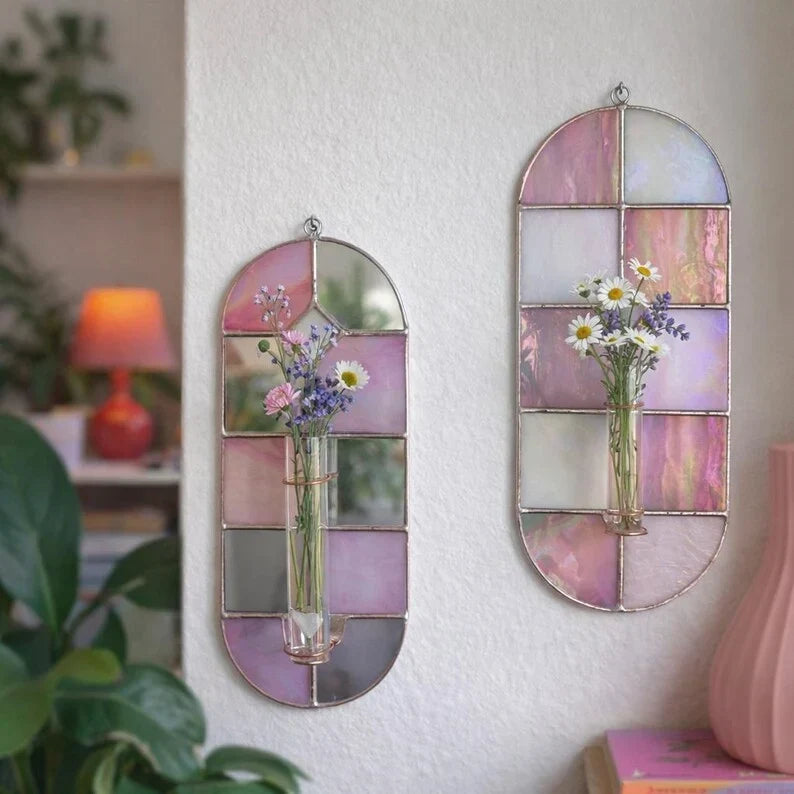 Florero de pared de vidrieras con patrón de tablero de ajedrez rosa y blanco, arte de jardín bohemio, lámina de cobre Tiffany