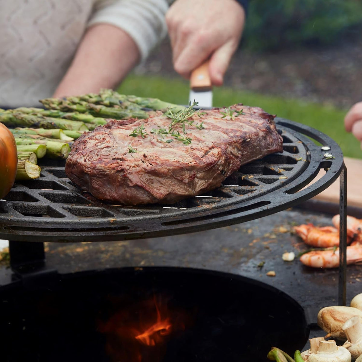 Parrilla y soporte elevado Dynamic Centre Stand de Barbecook, 36 cm - Acero al carbono de 6 mm de espesor