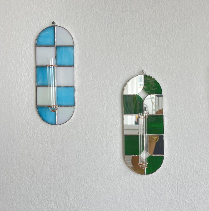 Florero de pared con tubo de ensayo, vidrio de colores, azul turquesa y blanco ópalo, Colección Funky, estación de propagación