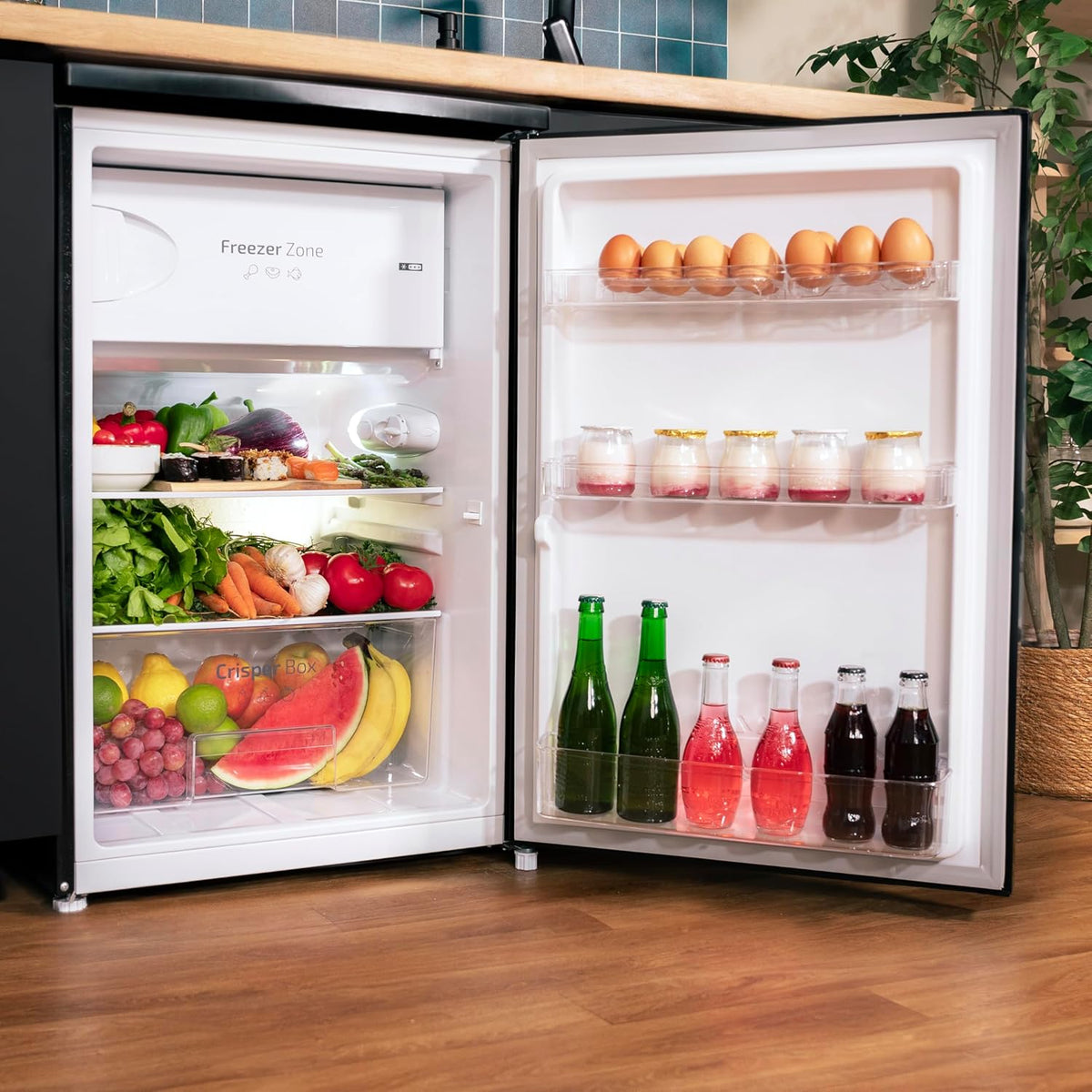 Minirefrigerador Cecotec 107 L Bolero CoolMarket TT 107 Inox, Clase Energética E, Ahorro de Energía, Puerta Reversible, Bajo Nivel Sonoro, Cajón Congelador.