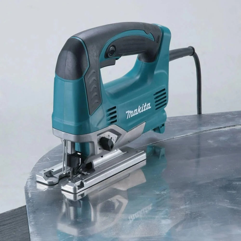 Makita JV0600K/2 240V Wyrzynarka Akcji, Dostarczana w Walizce