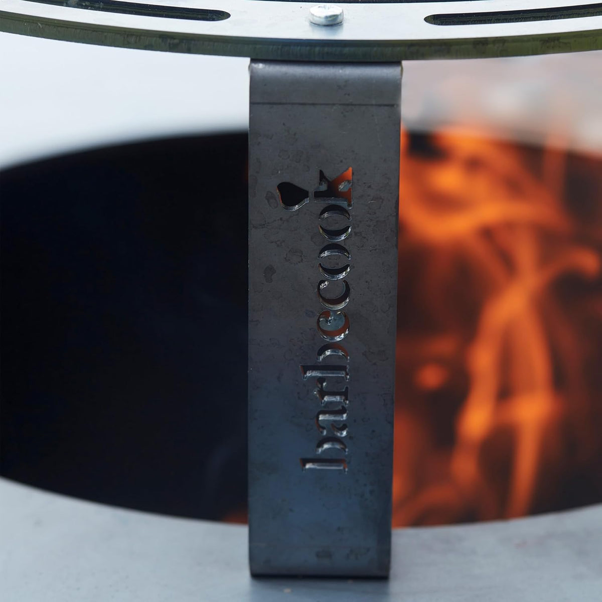 Parrilla y soporte elevado Dynamic Centre Stand de Barbecook, 36 cm - Acero al carbono de 6 mm de espesor