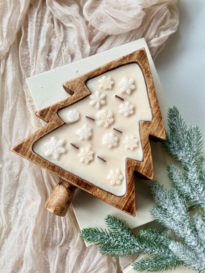 Cuenco de madera en forma de árbol de Navidad con copos de nieve o flor de Pascua, vela de soja, 100% cera de soja natural, mechas de madera, 26 cm x 19 cm