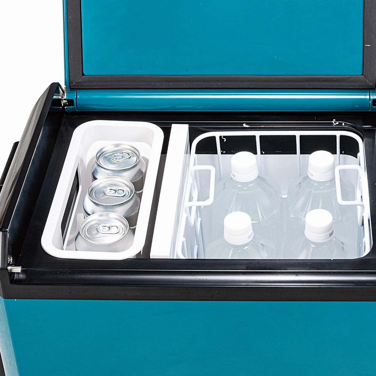 Nevera y calentador portátil a batería Makita CW004GZ 40V máx. 29 litros (sin batería, sin cargador)