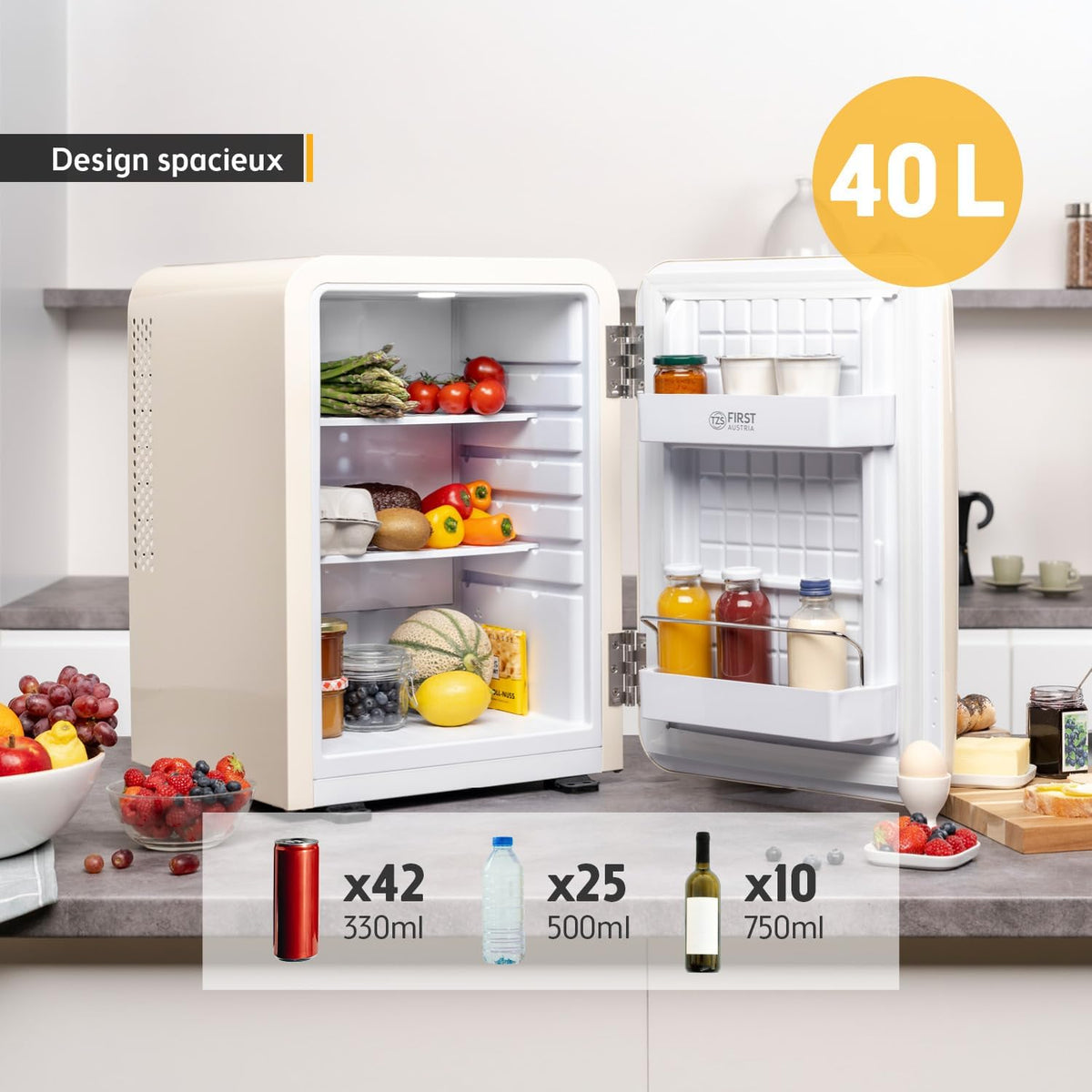 TZS First Austria - Mininevera retro silenciosa de 40 L - Pequeño minirrefrigerador de diseño vintage con luz interior y 2 compartimentos en la puerta - Minibar para camping, oficina, dormitorio y hotel - Crema