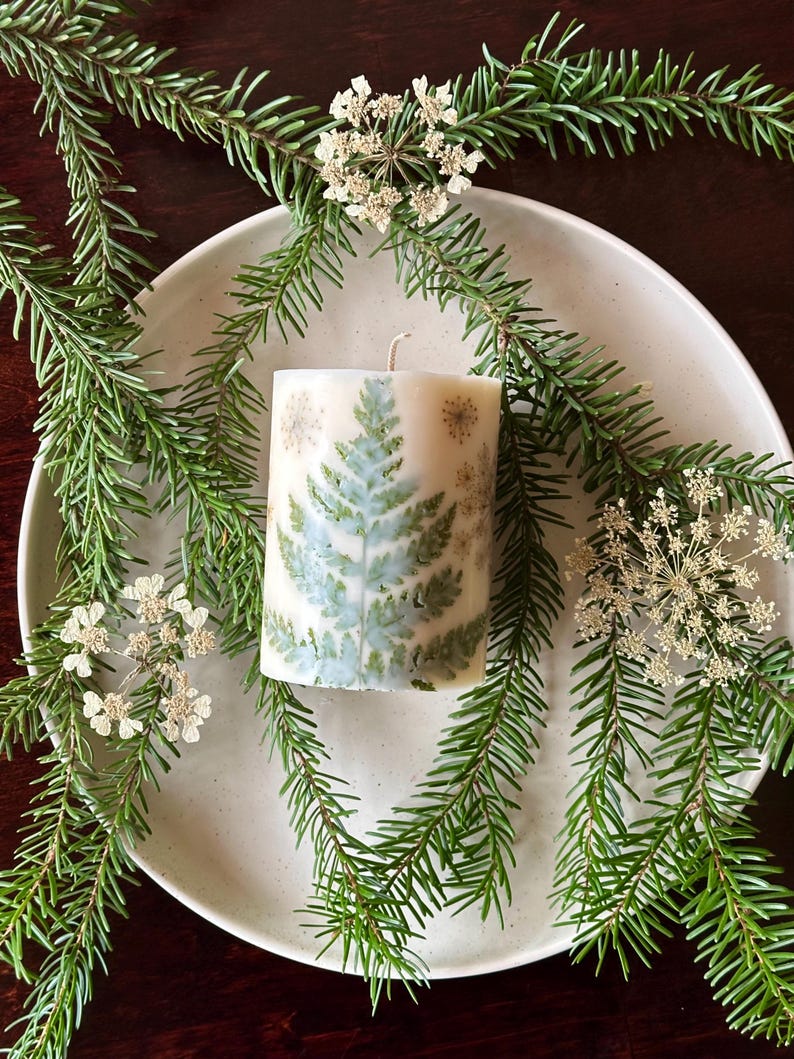 Vela de boda botánica con flores prensadas, decoración de mesa boho, vela de bosque, cera de soja, 9x7,5 cm